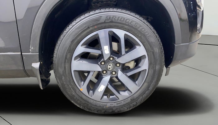 2022 Tata Safari XZ PLUS DARK EDITION, Diesel, Manual, 46,235 km, Right Front Wheel