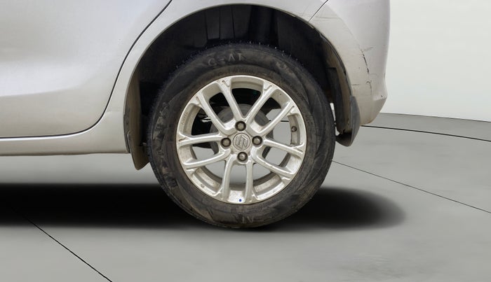 2018 Maruti Swift ZXI, Petrol, Manual, 69,486 km, Left Rear Wheel