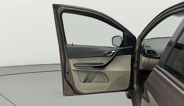 2018 Tata Tiago XZ PETROL, Petrol, Manual, 39,749 km, LHS Front Door