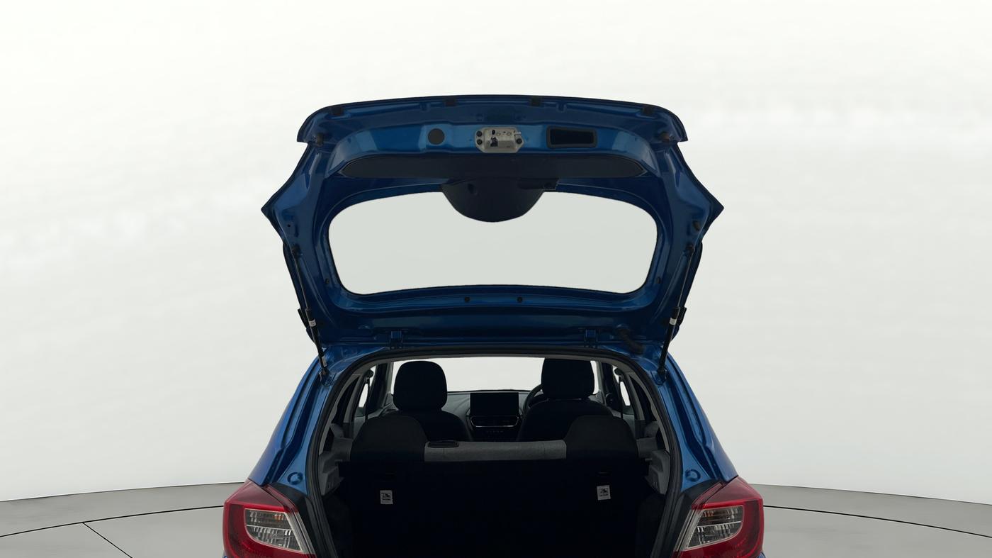 2025 Tata Tiago XZA, Petrol, Automatic, 5,844 km, Boot Door Open