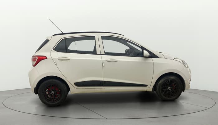 2015 Hyundai Grand i10 SPORTZ 1.2 KAPPA VTVT, Petrol, Manual, 60,718 km, Right Side View