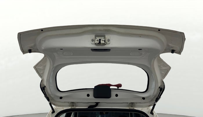 2017 Renault Kwid RXT 1.0, Petrol, Manual, 65,197 km, Boot Door Open