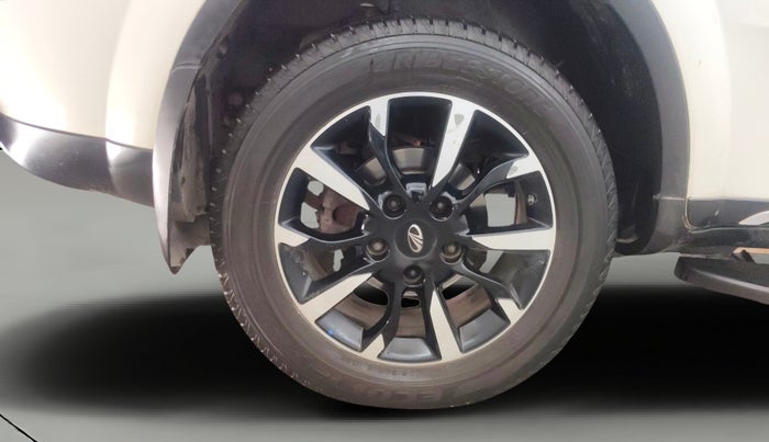 2018 Mahindra XUV500 W11 AT, Diesel, Automatic, 81,037 km, Right Rear Wheel