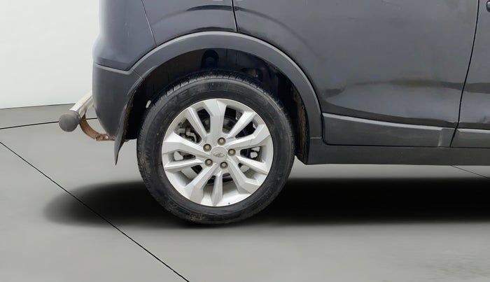 2021 Mahindra XUV300 W8 1.5 DIESEL, Diesel, Manual, 71,441 km, Right Rear Wheel