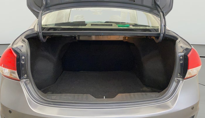 2016 Maruti Ciaz VXI, Petrol, Manual, 25,898 km, Boot Open Zoomed View