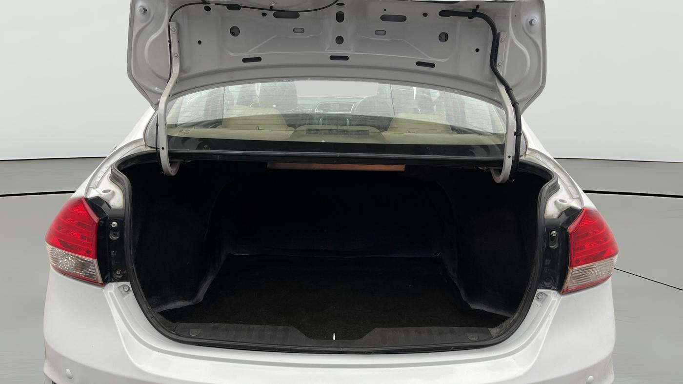 2015 Maruti Ciaz ZXI+, Petrol, Manual, 1,16,097 km, Boot Open Zoomed View