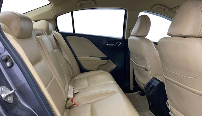 2021 Honda City 1.5L I-VTEC V MT 4TH GEN, Petrol, Manual, 35,283 km, Right Side Rear Door Cabin