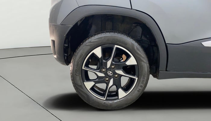 2022 Tata PUNCH CREATIVE  AMT, Petrol, Automatic, 30,128 km, Right Rear Wheel