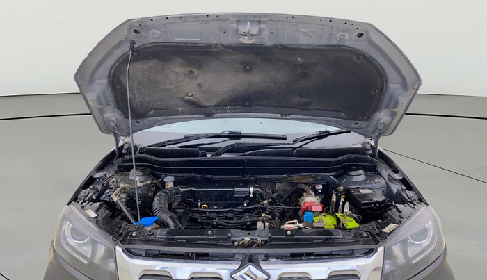 2021 Maruti Vitara Brezza LXI, CNG, Manual, 1,03,922 km, Open Bonet