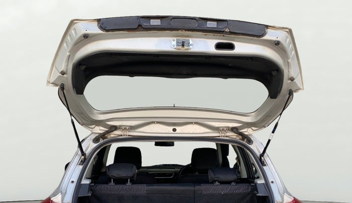 2016 Maruti Swift VXI, Petrol, Manual, 98,595 km, Boot Door Open