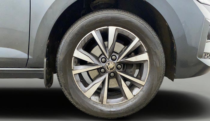 2023 Skoda SLAVIA STYLE 1.0L TSI AT, Petrol, Automatic, 48,589 km, Right Front Wheel
