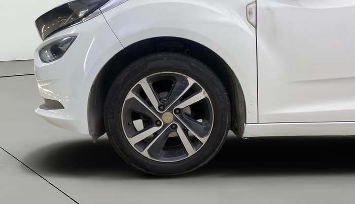 2020 Tata ALTROZ XZ PETROL, Petrol, Manual, 61,590 km, Left Front Wheel