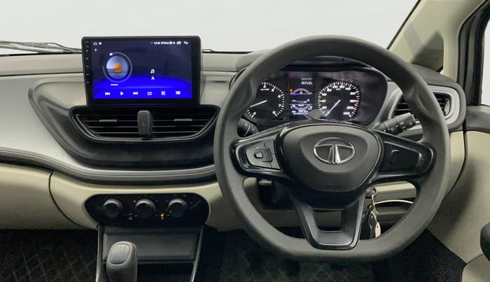 2023 Tata ALTROZ XE PETROL, Petrol, Manual, 34,057 km, Steering Wheel Close Up