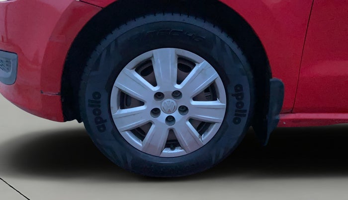2012 Volkswagen Polo TRENDLINE 1.2L DIESEL, Diesel, Manual, 1,23,452 km, Left Front Wheel