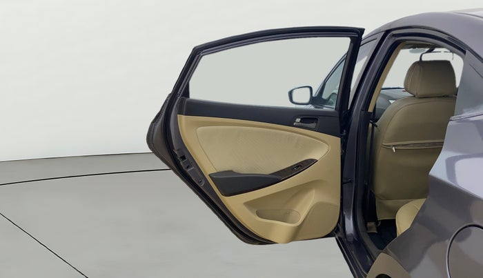 2017 Hyundai Verna 1.6 CRDI SX, Diesel, Manual, 98,200 km, LHS Rear Door