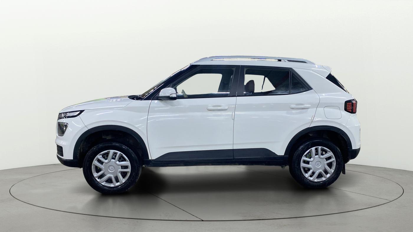 2023 Hyundai VENUE SX 1.2 PETROL, Petrol, Manual, 35,896 km, Left Side
