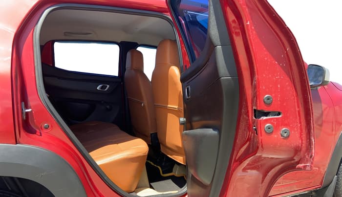 2018 Renault Kwid RXT 1.0 AMT (O), Petrol, Automatic, 55,370 km, Right Side Rear Door Cabin