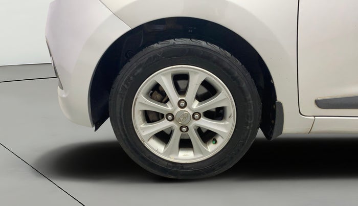 2014 Hyundai Grand i10 ASTA AT 1.2 KAPPA VTVT, Petrol, Automatic, 1,11,150 km, Left Front Wheel