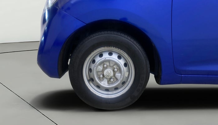 2013 Hyundai Eon ERA +, Petrol, Manual, 47,660 km, Left Front Wheel