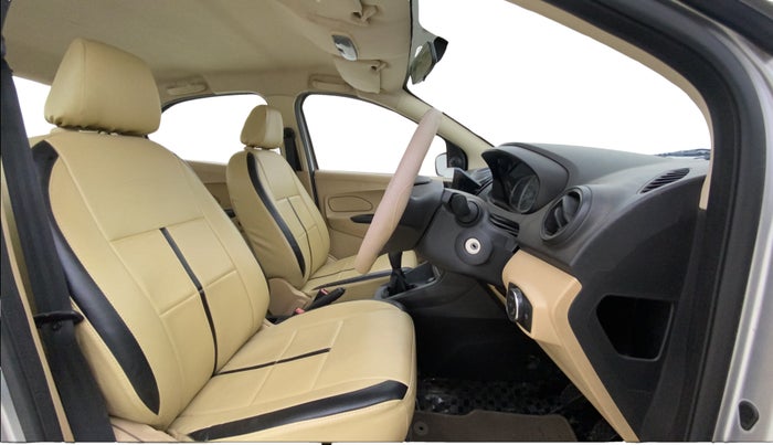 2015 Ford Figo Aspire AMBIENTE 1.2 PETROL, Petrol, Manual, 21,424 km, Right Side Front Door Cabin