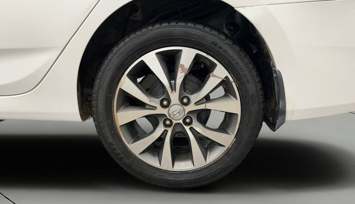 2016 Hyundai Verna 1.6 VTVT SX, Petrol, Manual, 70,675 km, Left Rear Wheel