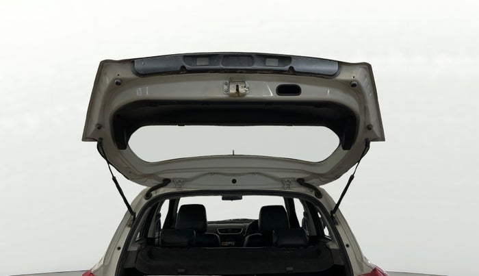 2014 Maruti Swift VXI, Petrol, Manual, 45,577 km, Boot Door Open