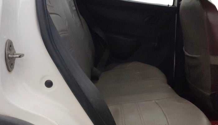 2017 Renault Kwid RXT 02 Anniversary Edition, Petrol, Manual, 90,044 km, Right Side Rear Door Cabin