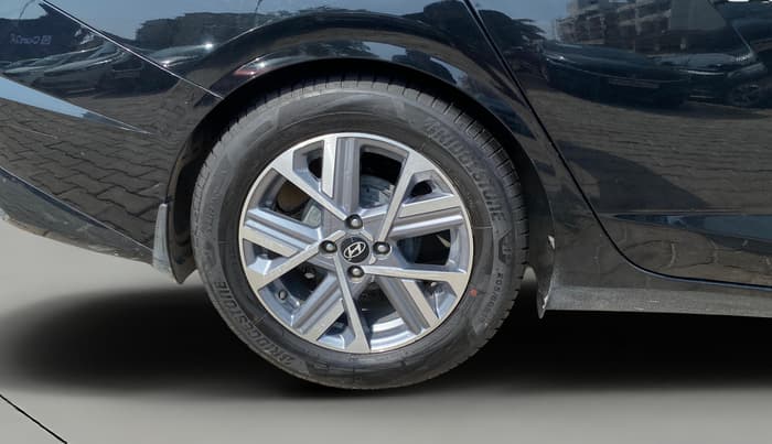 2023 Hyundai Verna SX(O) 1.5 MPI IVT , Petrol, Automatic, 64,606 km, Right Rear Wheel