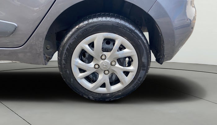 2017 Hyundai Grand i10 SPORTZ (O) 1.2 KAPPA VTVT, Petrol, Manual, 35,629 km, Left Rear Wheel