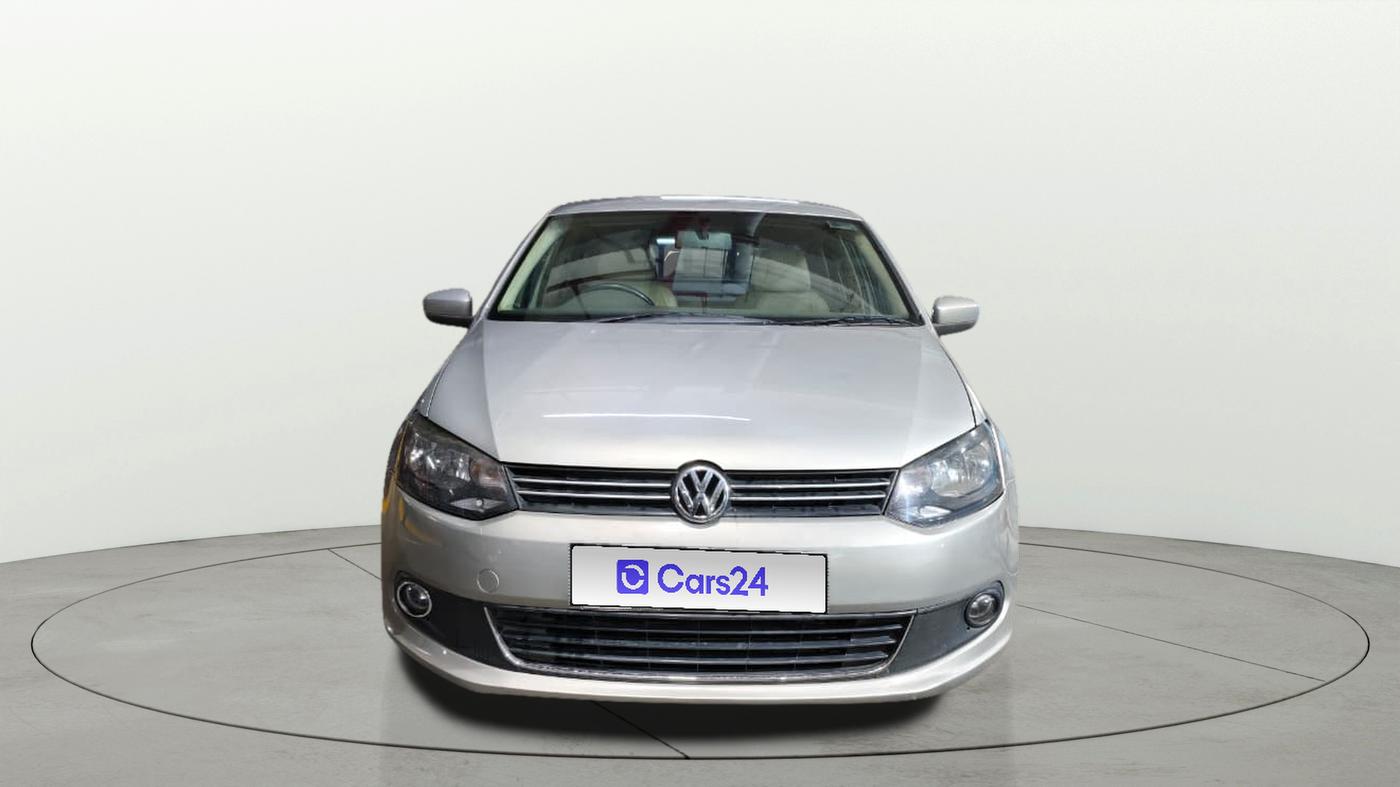 2013 Volkswagen Vento HIGHLINE 1.6 MPI, Petrol, Manual, 73,143 km, Front