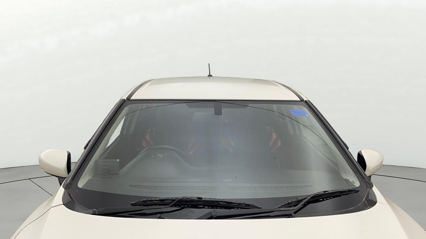 2016 Maruti Baleno ZETA CVT PETROL 1.2, Petrol, Automatic, 72,711 km, Front Windshield
