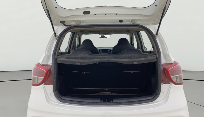 2017 Hyundai Grand i10 SPORTZ (O) 1.2 KAPPA VTVT, Petrol, Manual, 58,749 km, Boot Open Zoomed View