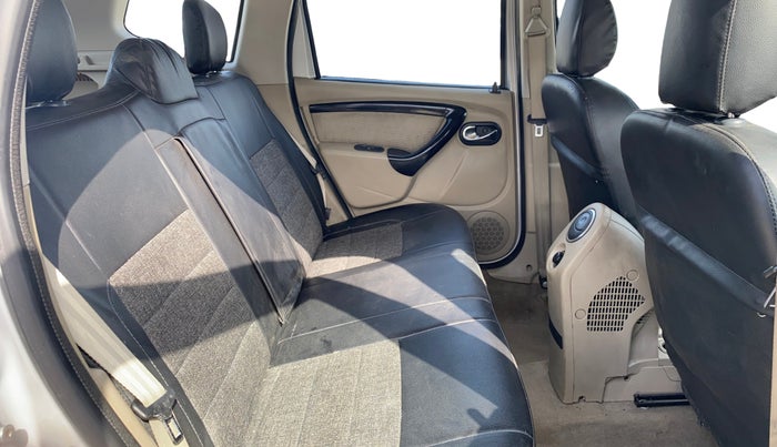 2014 Nissan Terrano XV D THP 110 PS, Diesel, Manual, 65,489 km, Right Side Rear Door Cabin