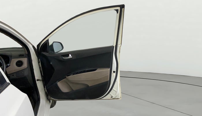 2014 Hyundai Xcent S 1.2, Petrol, Manual, 58,892 km, RHS Front Door