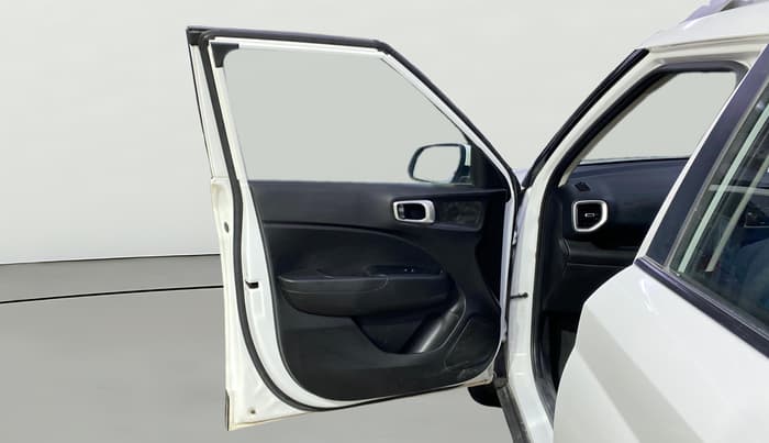 2021 Hyundai VENUE S 1.2, Petrol, Manual, 24,556 km, LHS Front Door