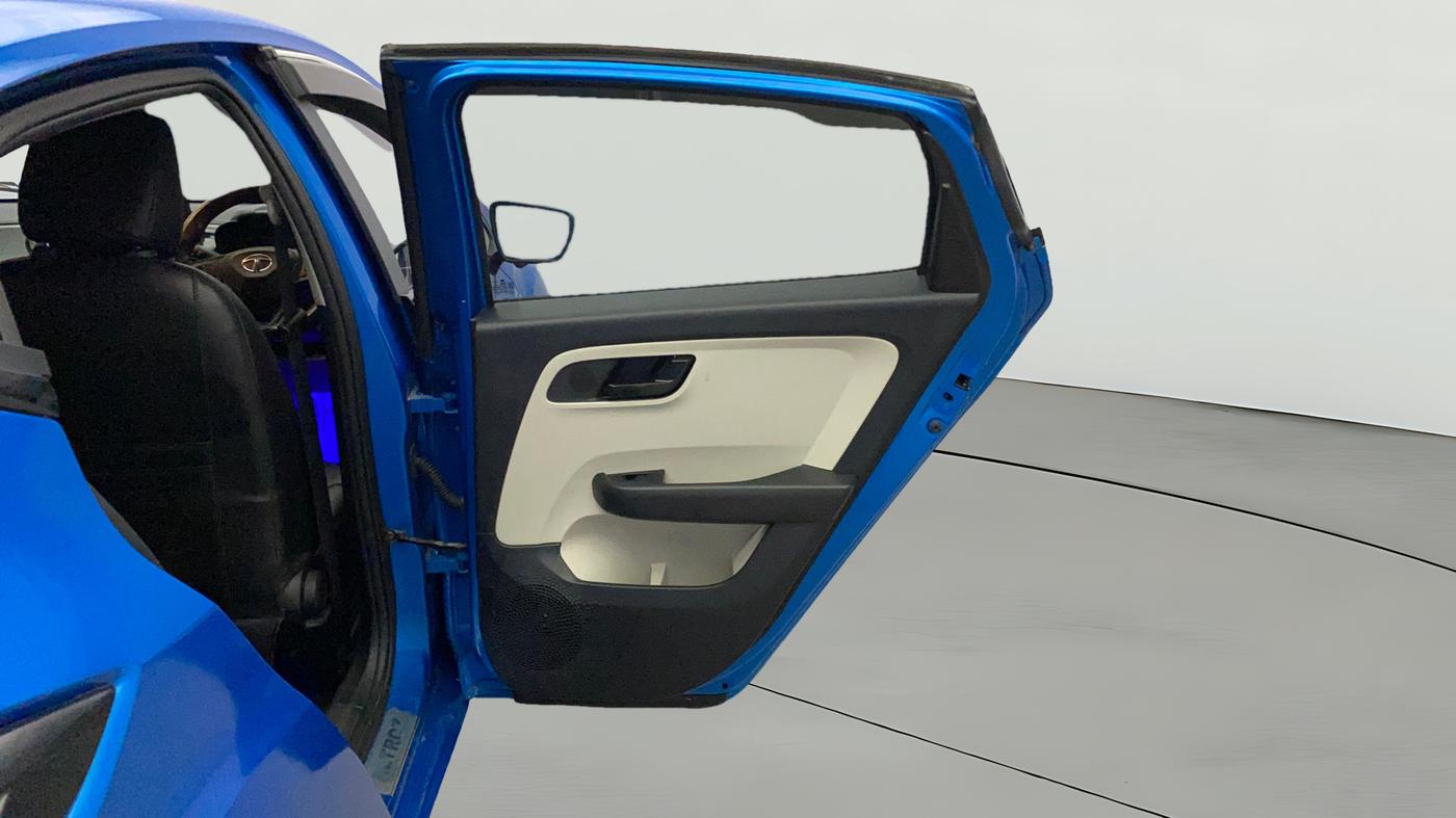 2021 Tata ALTROZ XM PLUS PETROL, Petrol, Manual, 35,132 km, RHS Rear Door