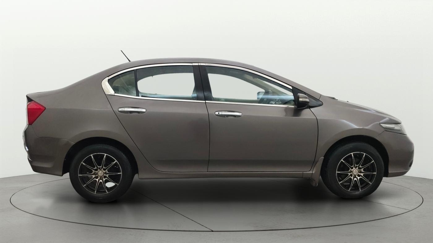 2013 Honda City 1.5L I-VTEC V AT, Petrol, Automatic, 1,49,947 km, Right Side View