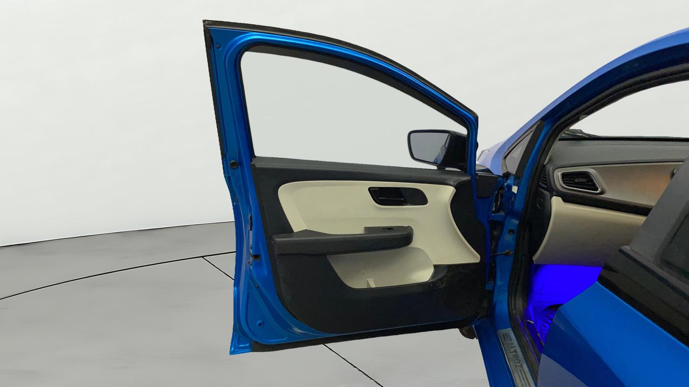 2021 Tata ALTROZ XM PLUS PETROL, Petrol, Manual, 35,132 km, LHS Front Door