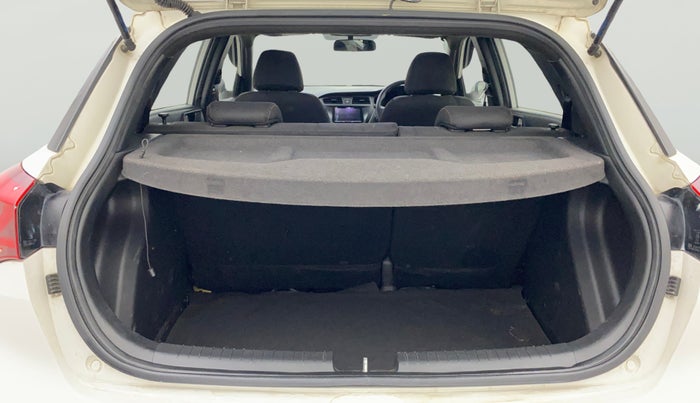 2017 Hyundai i20 Active 1.2 SX, Petrol, Manual, 74,821 km, Boot Open Zoomed View