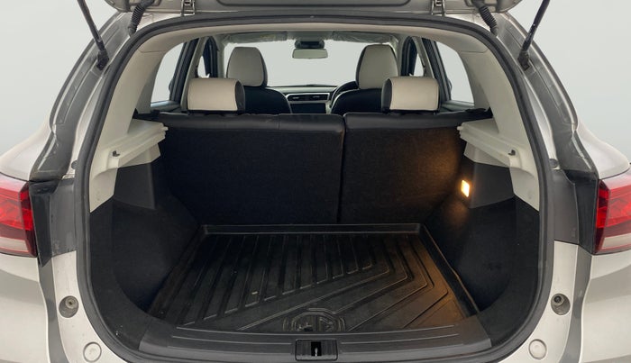 2022 MG ASTOR SUPER EX 1.5 MT, Petrol, Manual, 28,372 km, Boot Open Zoomed View