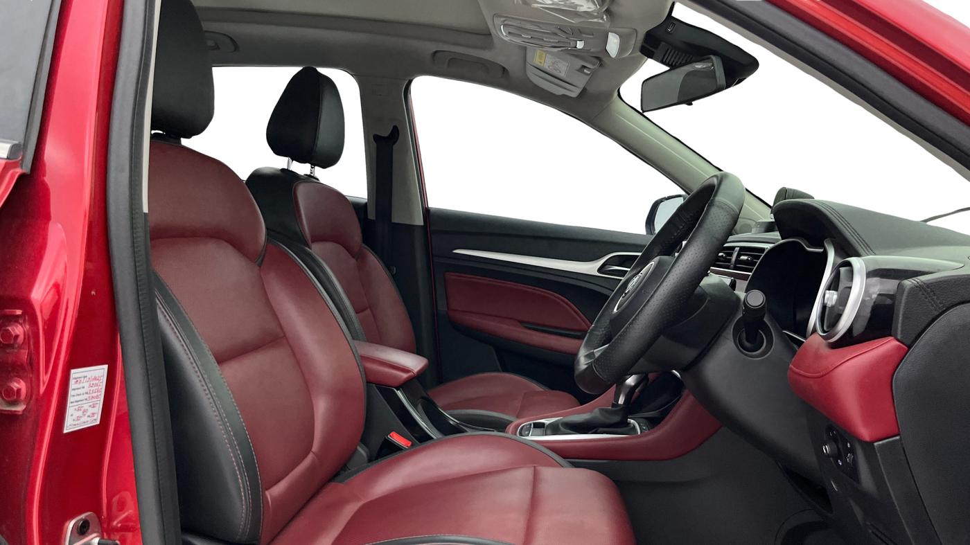 2023 MG ASTOR SAVVY 1.3 TURBO AT S RED, Petrol, Automatic, 39,938 km, Right Side Front Door Cabin