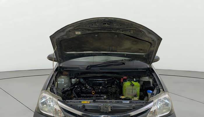 2013 Toyota Etios V, Petrol, Manual, 38,460 km, Open Bonet