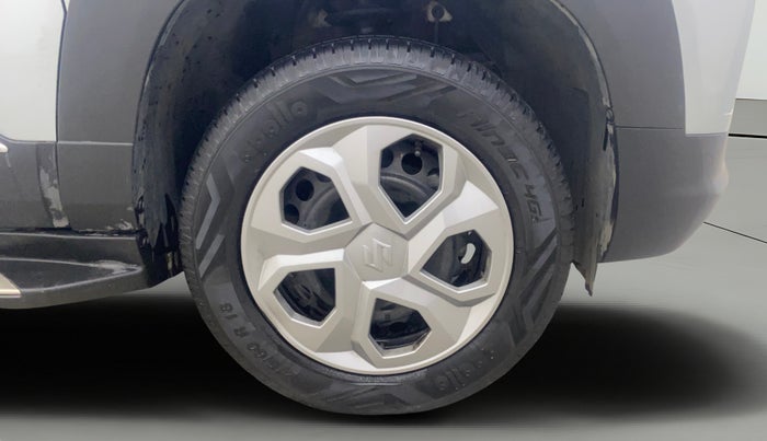 2022 Maruti BREZZA VXI AT SMART HYBRID, Petrol, Automatic, 10,563 km, Right Front Wheel