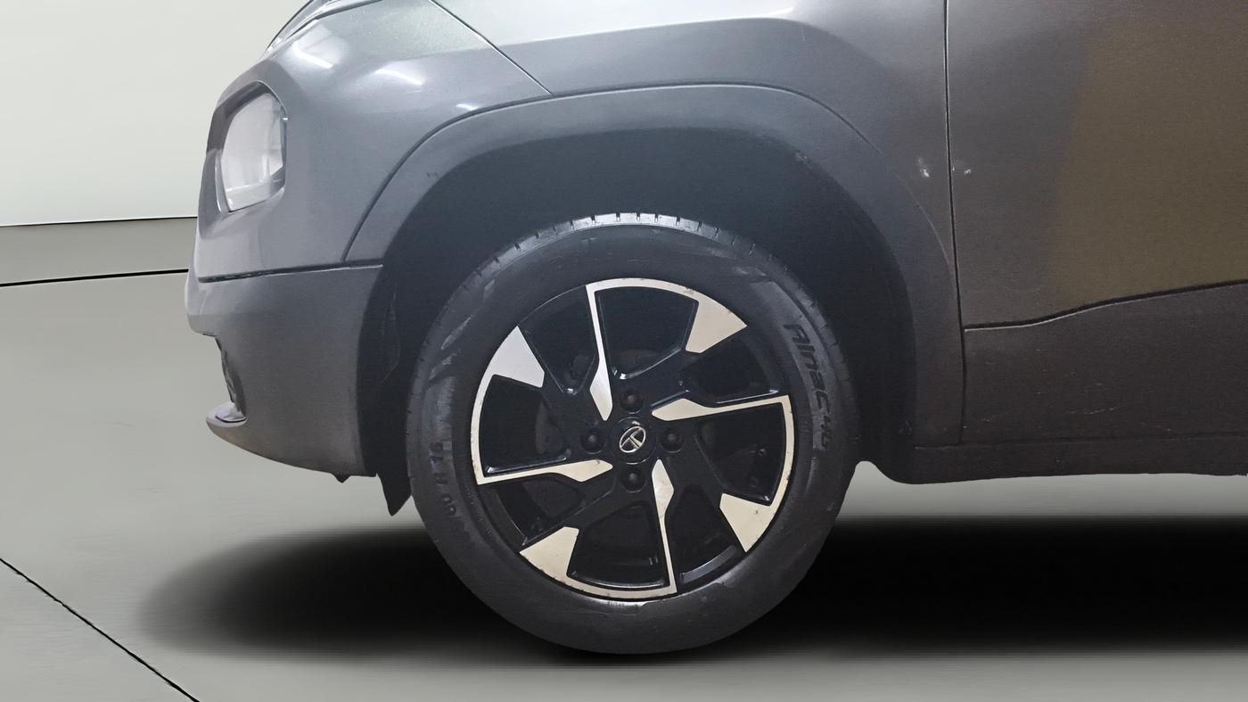 2021 Tata PUNCH CREATIVE  AMT, Petrol, Automatic, 68,727 km, Left Front Wheel