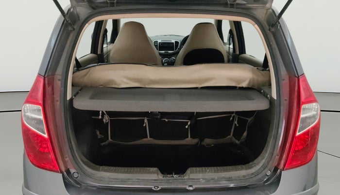 2016 Hyundai i10 MAGNA 1.1, Petrol, Manual, 40,772 km, Boot Open Zoomed View