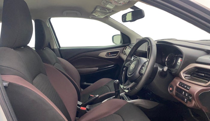 2024 Toyota Urban Cruiser Taisor V 1.0 Petrol MT, Petrol, Manual, 21,390 km, Right Side Front Door Cabin