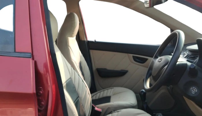 2012 Hyundai Eon D-LITE+, Petrol, Manual, 44,104 km, Right Side Front Door Cabin