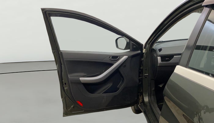 2023 Tata NEXON XE PETROL, Petrol, Manual, 24,876 km, LHS Front Door