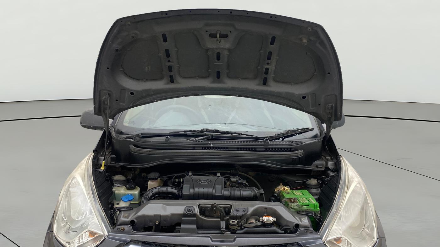 2018 Hyundai Eon SPORTZ, Petrol, Manual, 1,02,544 km, Open Bonet