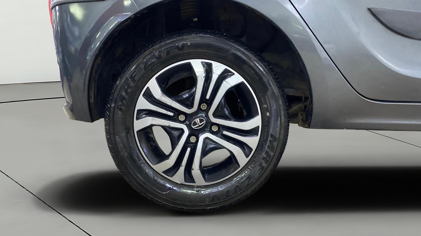 2023 Tata Tiago XT PETROL, Petrol, Manual, 15,665 km, Right Rear Wheel